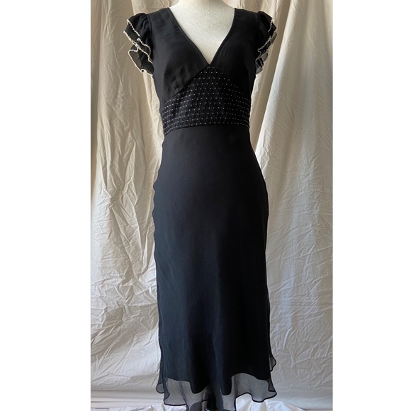 BCBGMaxAzria Dresses & Skirts - BCBG MaxAzria Midi Dress